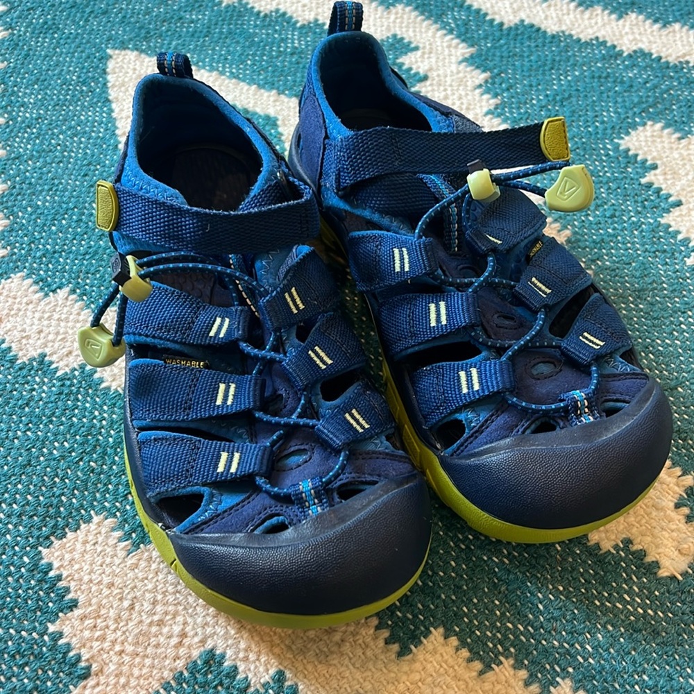 Kids Keens-Size 3